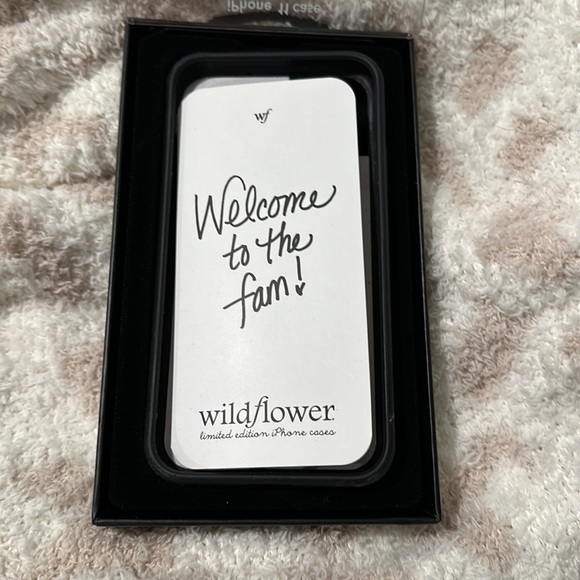 iphone 11 wildflower case - Picture 3 of 3